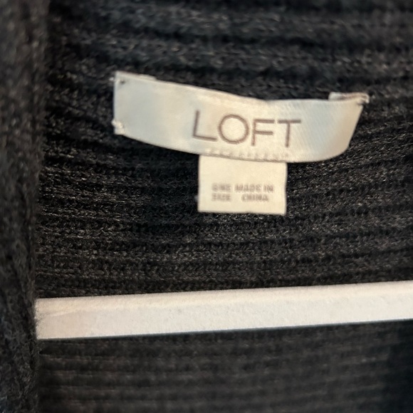 LOFT Dark grey sweater vest, one size - Picture 2 of 2